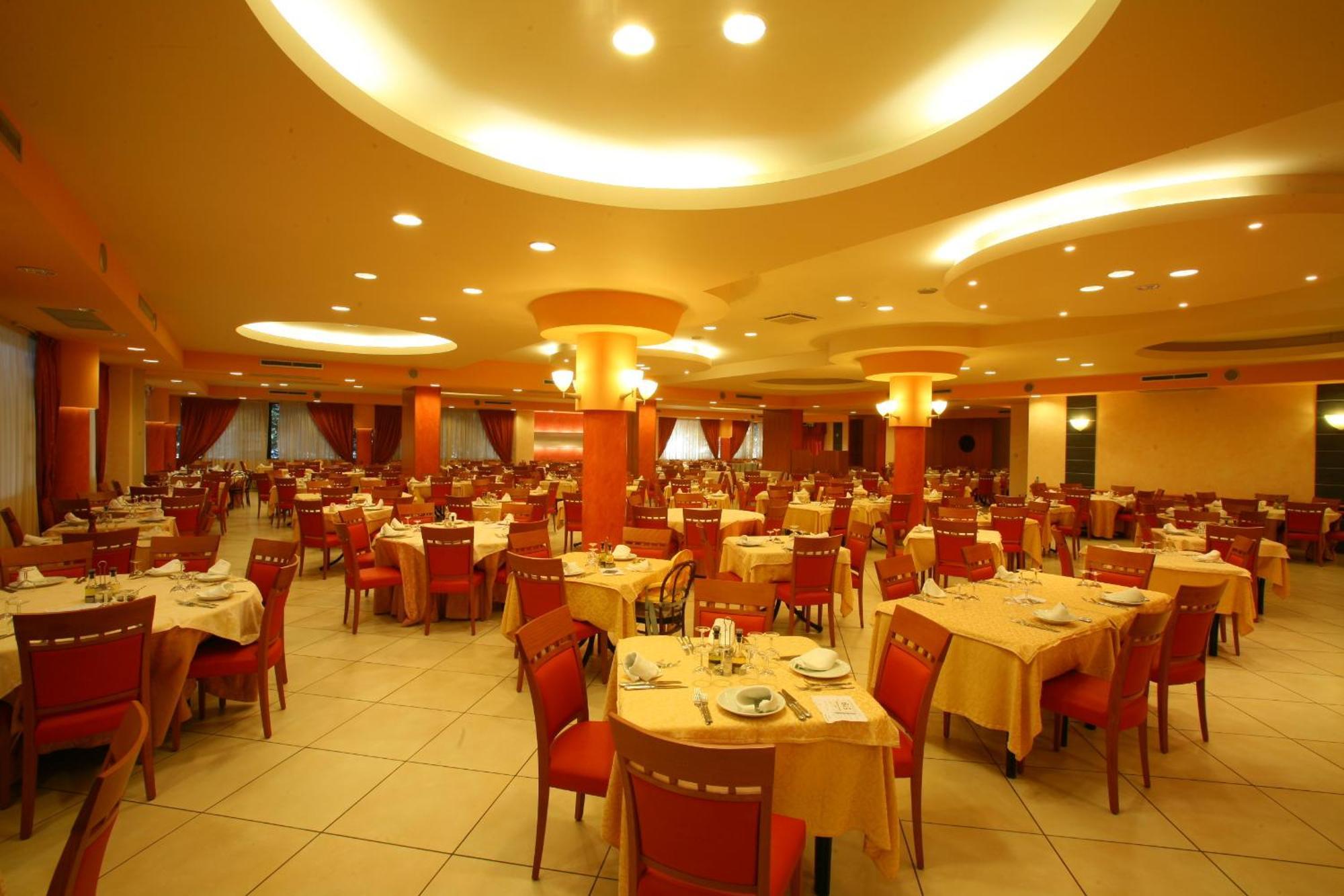 Hotel Club Astor Ugento Esterno foto