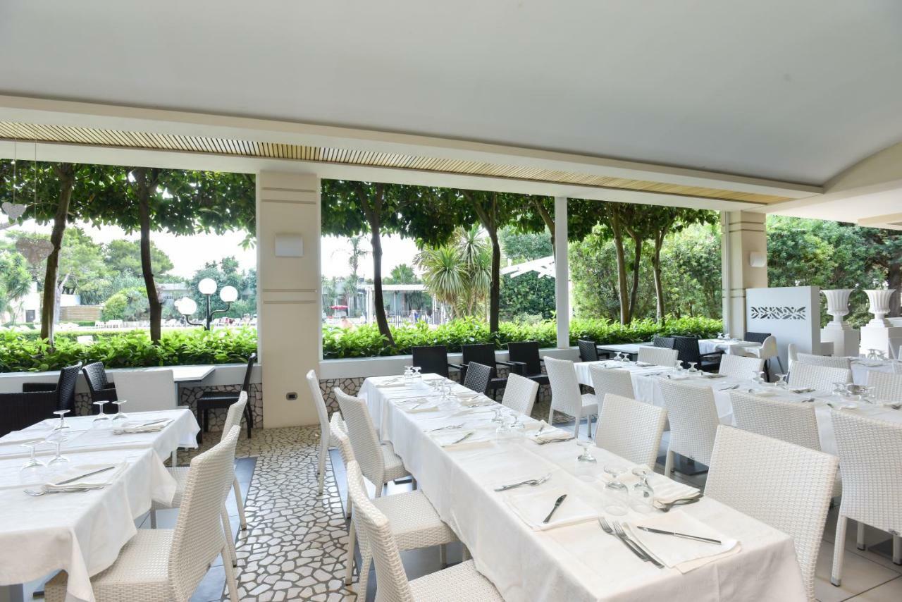 Hotel Club Astor Ugento Esterno foto