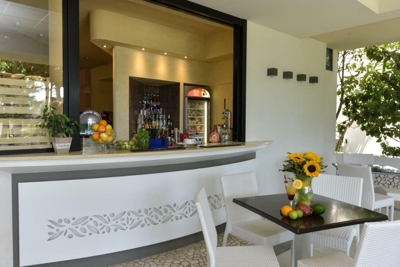 Hotel Club Astor Ugento Esterno foto